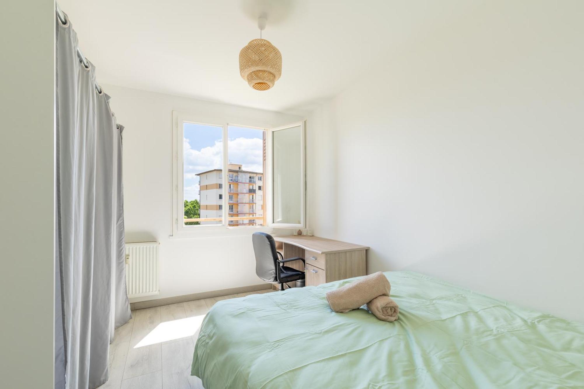 Proche Autoroute Et Parking Apartment Villefranche-sur-Saône Екстериор снимка