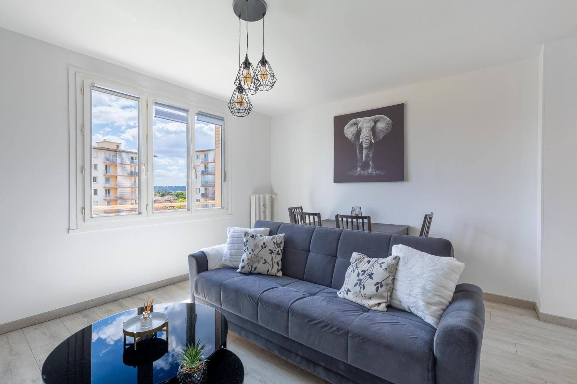 Proche Autoroute Et Parking Apartment Villefranche-sur-Saône Екстериор снимка